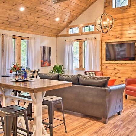 Modern Broken Bow Cabin Large Deck, Bbq And Pergola Exteriér fotografie