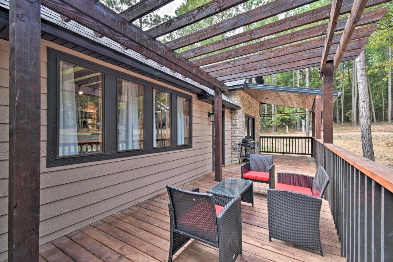 Modern Broken Bow Cabin Large Deck, Bbq And Pergola Exteriér fotografie